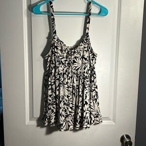 Torrid flowy tank top